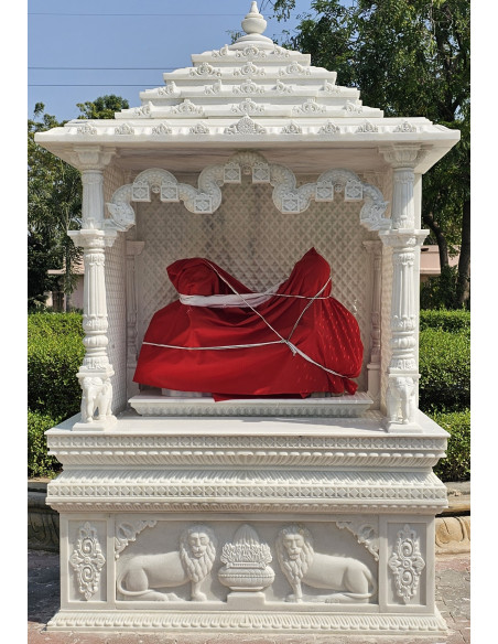 Outdoor Mable Temple